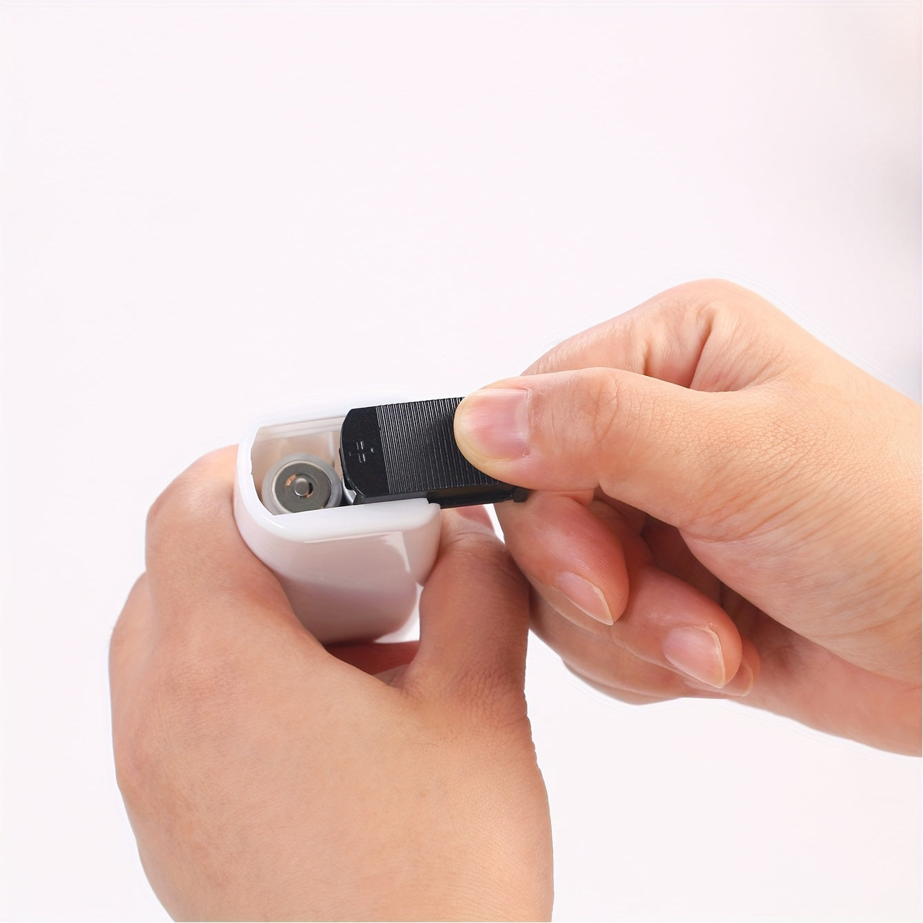 Handheld Milk Frother Electric Whisk for Lattes and Matcha Compact and Battery-Powered