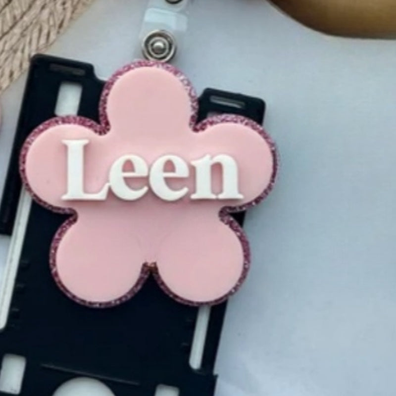 Hamshira va shifokorlar uchun shaxsiylashtirilgan akril nom belgilari bilan tortib olinadigan uzatma