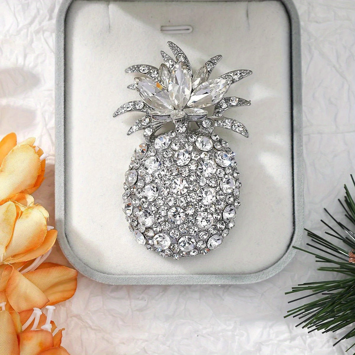 Crystal Pineapple Brooch with Rhinestones and High-End Design