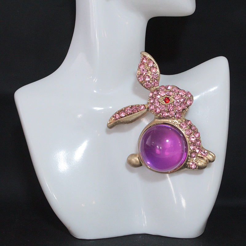 Elegant Bunny Brooch Pin Rhinestones Irregular Shape for Coats and Accessories