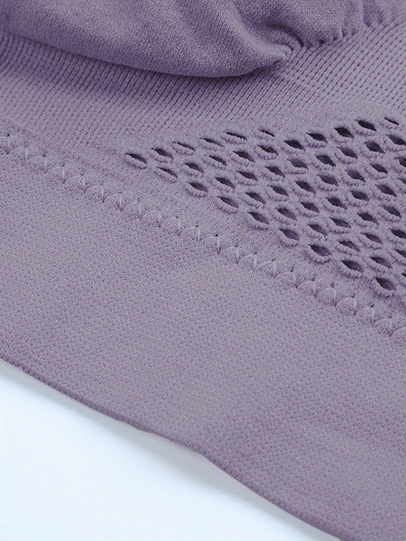 Солидный бесшовный вырезной беспроводной топ-бра для элегантной и комфортной поддержки с эффектом пуш-ап, идеально подходит для женского нижнего белья.