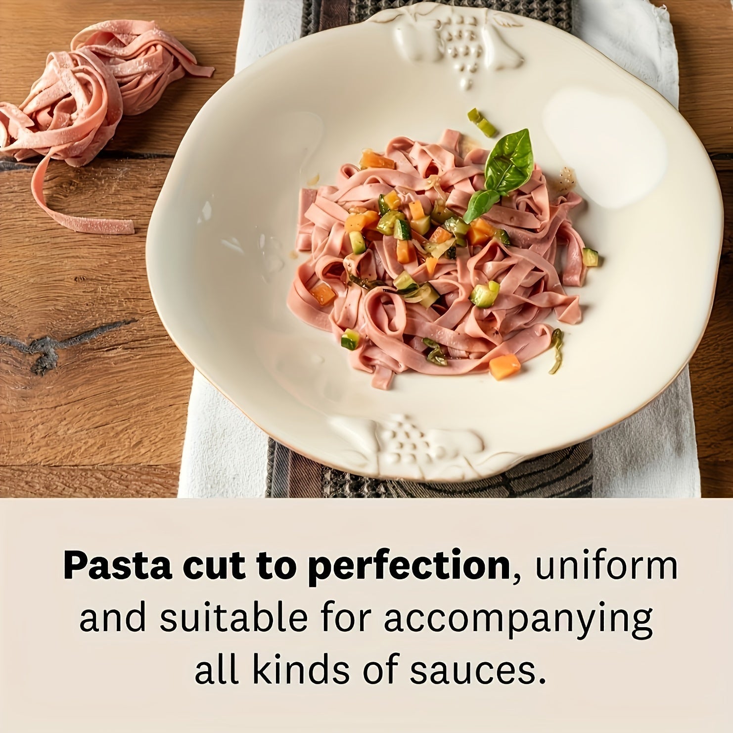 Stainless Steel Pasta Maker Machine with Adjustable Thickness for Spaghetti and Lasagna