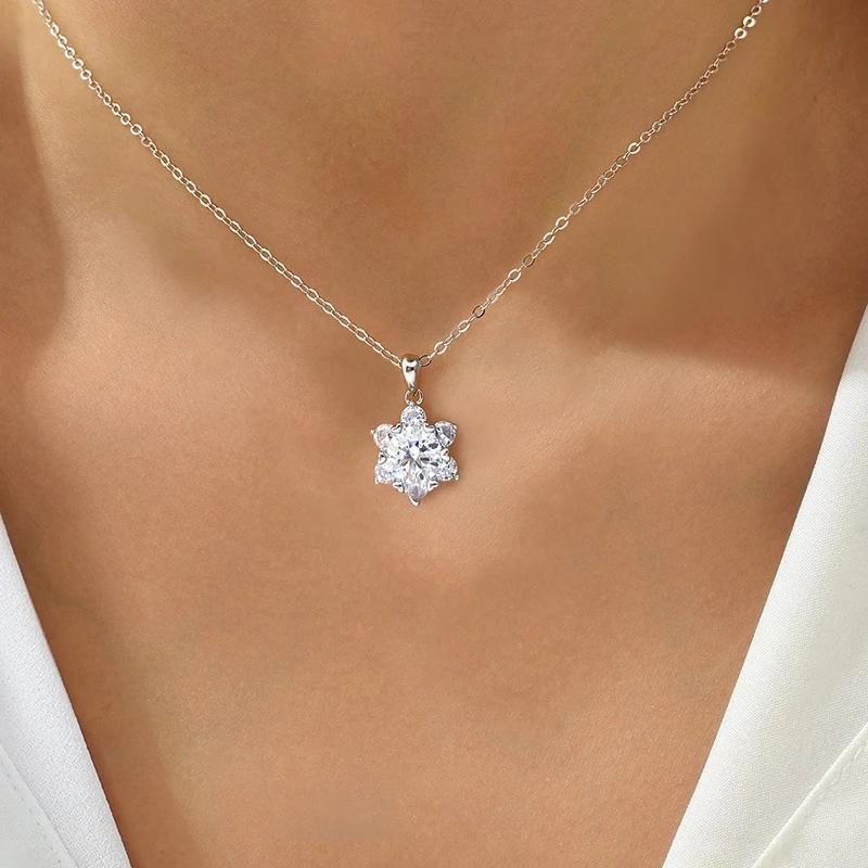 Серебряное ожерелье с подвеской в виде снежинки из моиссанита весом 1 карат, элегантные украшения, идеально подходящие для повседневной носки или в качестве подарка.