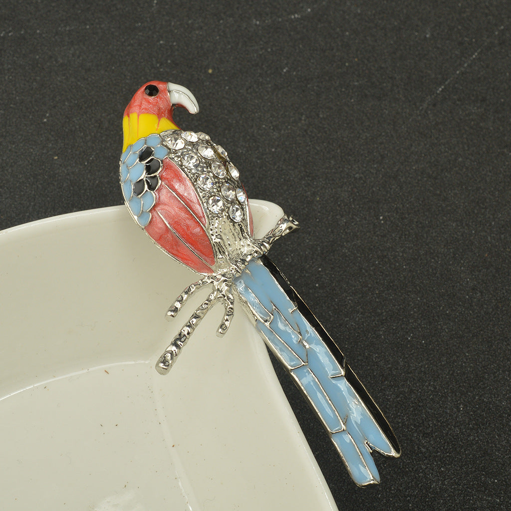 Crystal Parrot Enamel Pin Animal-Inspired Brooch for Women Dress and Sweater Accessory
