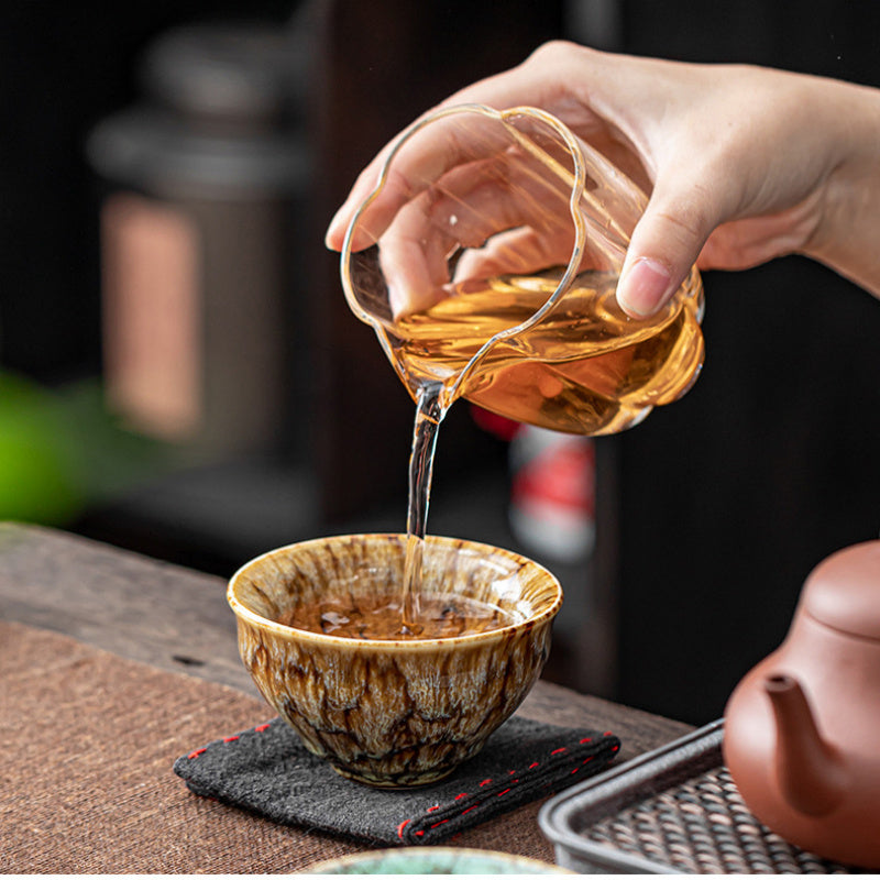 5 dona qo'l bilan tayyorlangan keramika choy to'plami an'anaviy pechda qoplangan Jianzhan uslubida, biznes sovg'alari uchun mukammal.