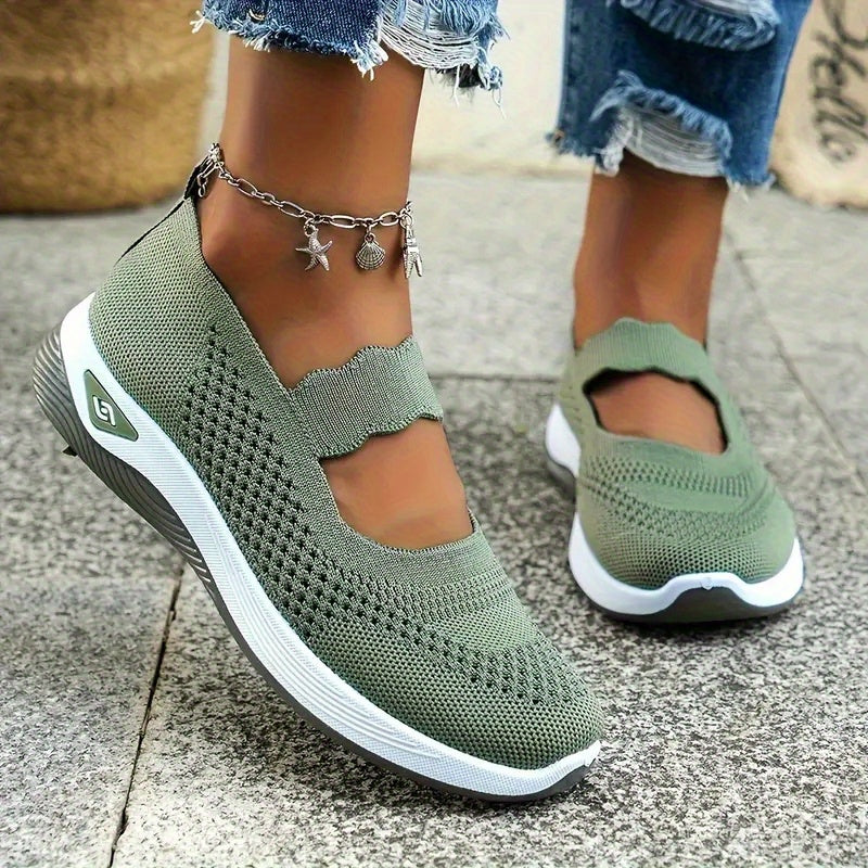 Women's Breathable Mesh Slip-On Sneakers Lightweight Walking Shoes for Outdoor Activities