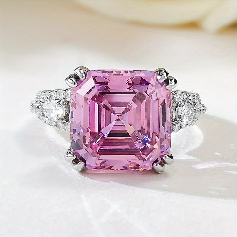 Ajoyib 925 Sterling Silver uzuk, 11*11mm o'lchamdagi Pushti Gilos Gullari Sintetik Olmos bilan bezatilgan, Yil davomida kiyish mumkin bo'lgan Vintage/Sodda uslubda, Partiyalar va Banketlar uchun mukammal.