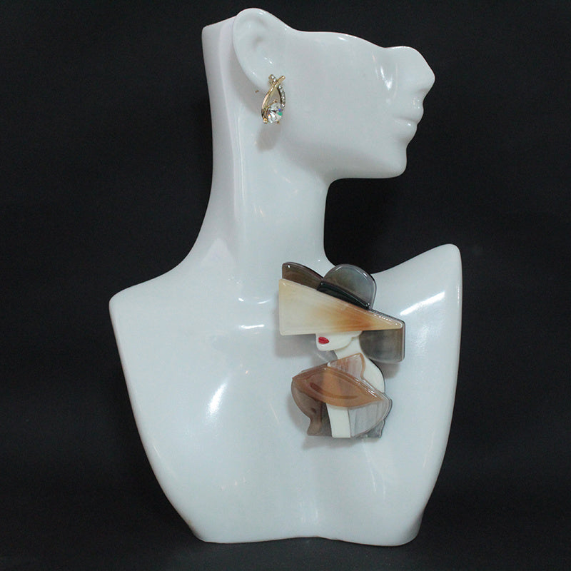 Elegant Hat-Shaped Brooch for Women's Dresses and Clothing Decorative Accessory