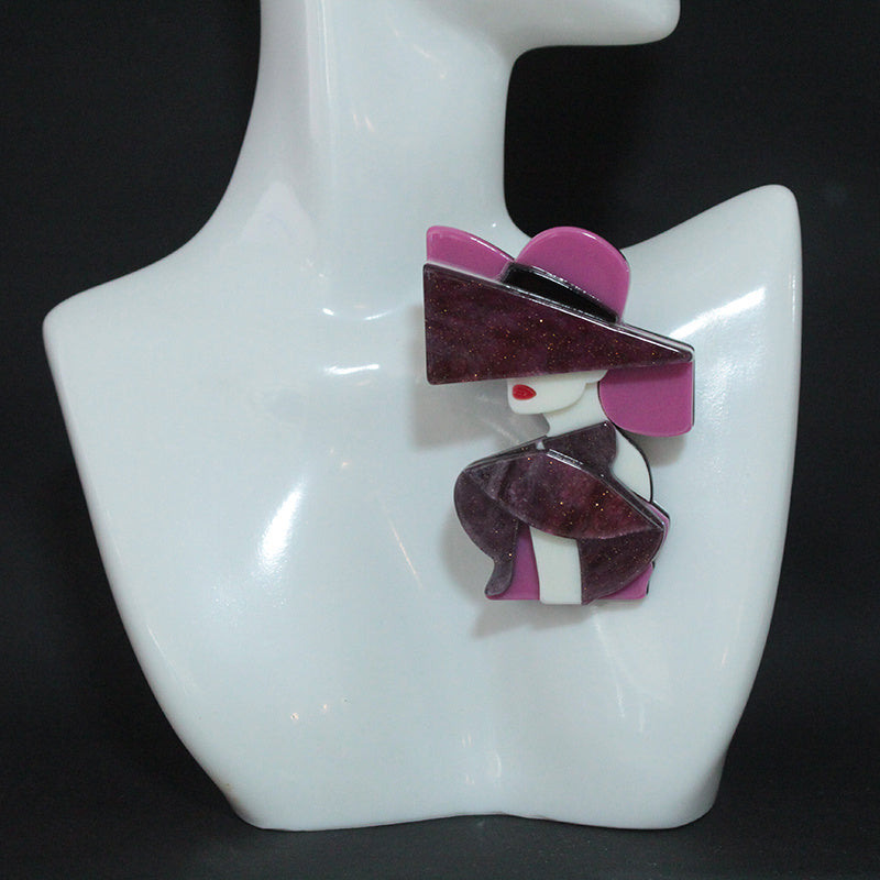 Elegant Hat-Shaped Brooch for Women's Dresses and Clothing Decorative Accessory