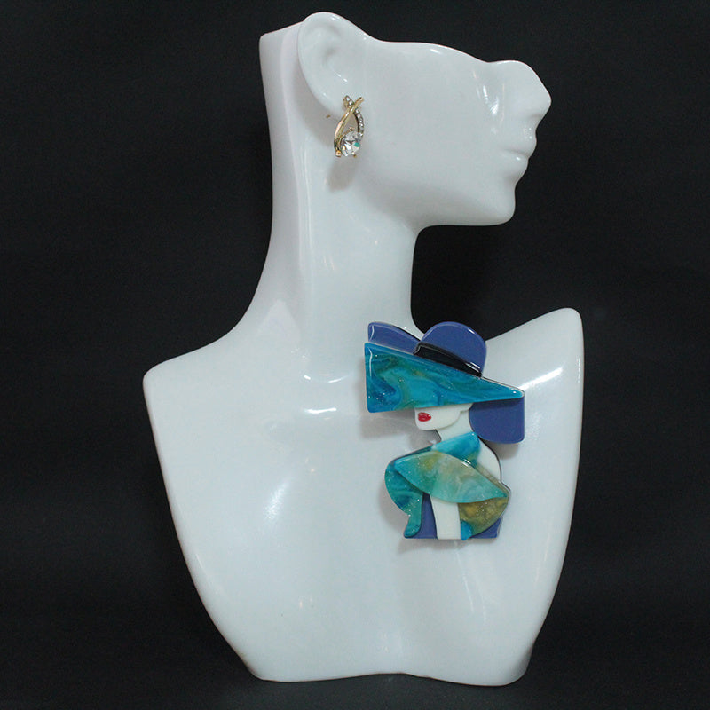 Elegant Hat-Shaped Brooch for Women's Dresses and Clothing Decorative Accessory