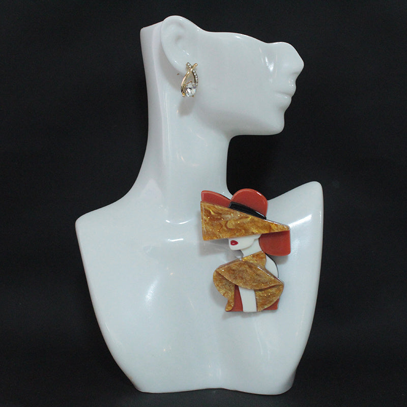 Elegant Hat-Shaped Brooch for Women's Dresses and Clothing Decorative Accessory