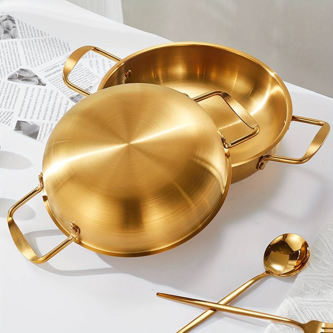 Golden Stainless Steel Ramen Pot with Lid for Soup and Seafood Cooking