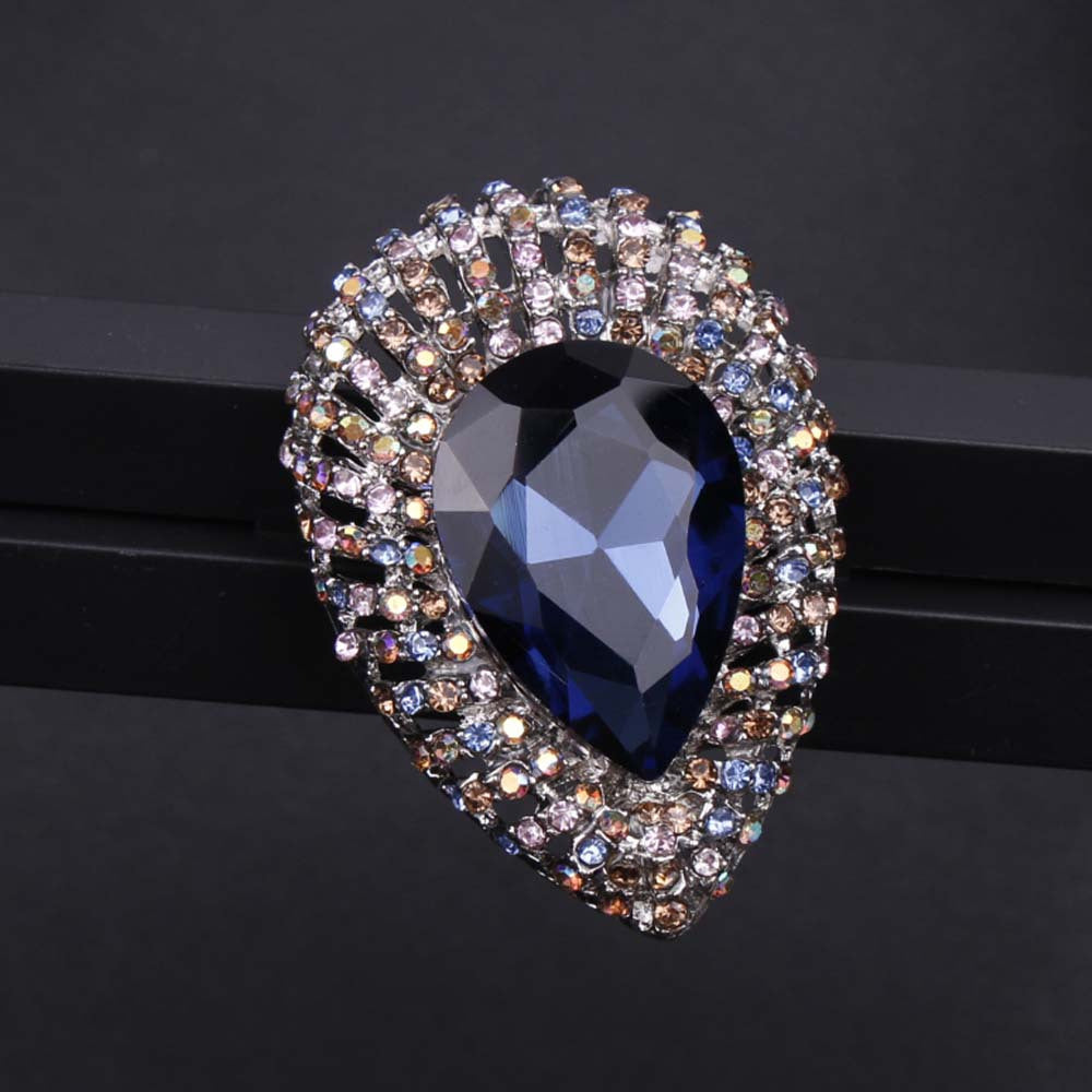 Retro Crystal Brooch for Women Rhinestone Corsage Pin for Coats and Sweaters