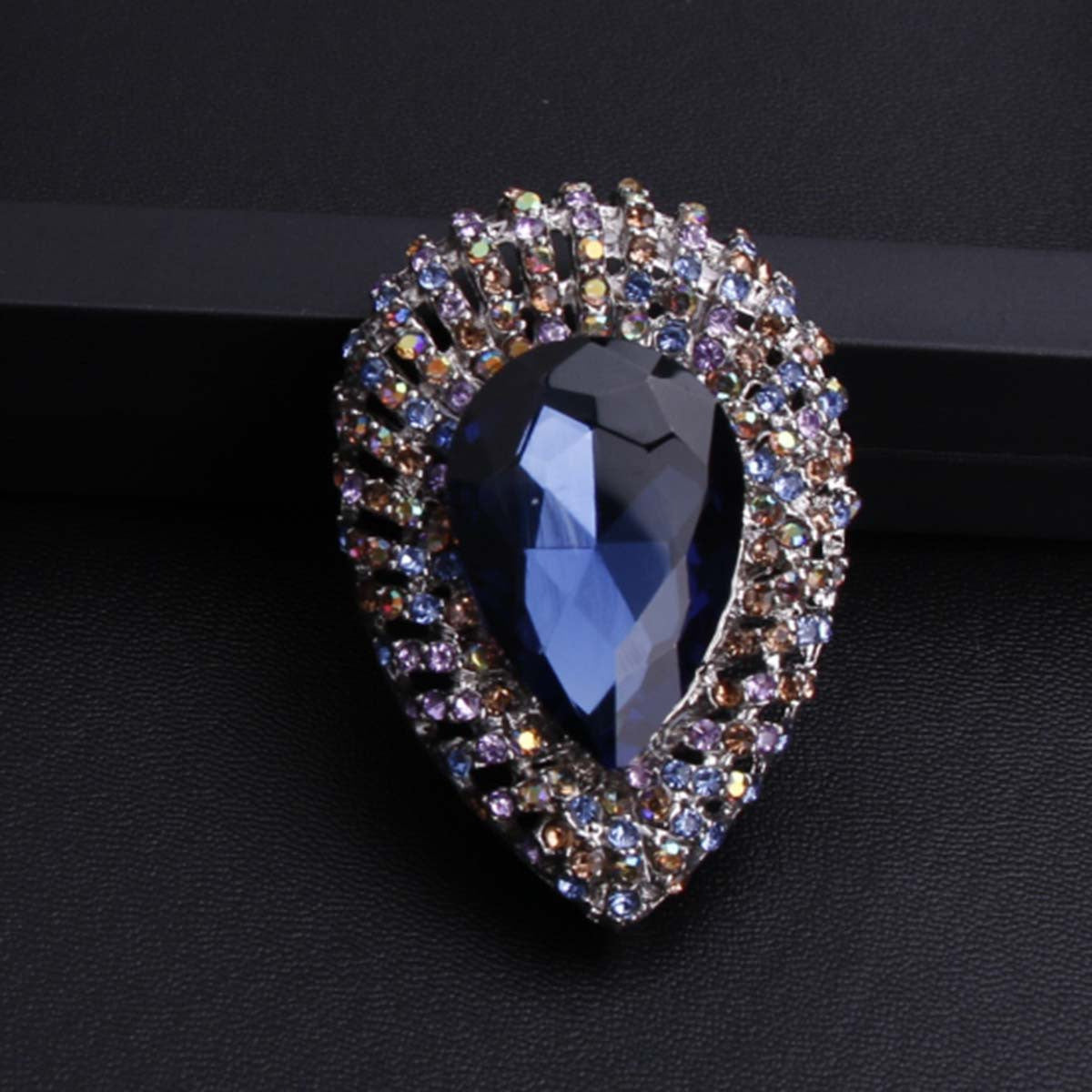 Retro Crystal Brooch for Women Rhinestone Corsage Pin for Coats and Sweaters