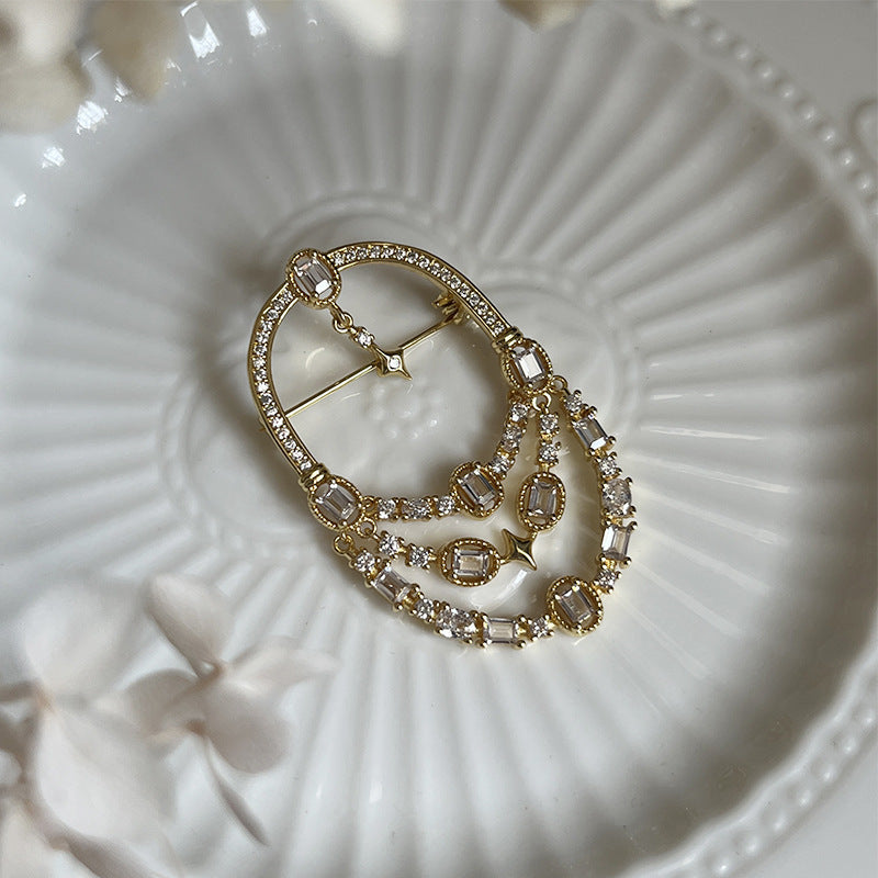 Vintage Mediterranean Brooch with Cut-Out Design for Ladies' Formal Events