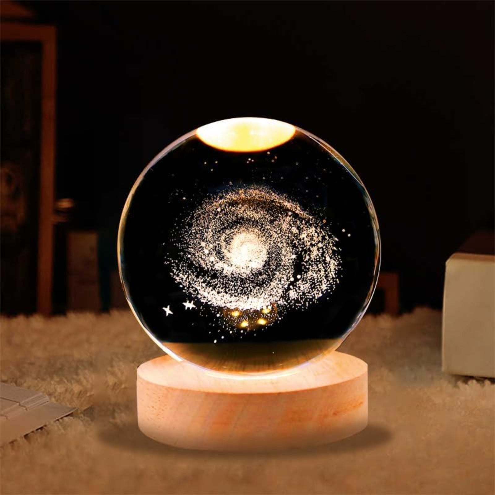 Lámpara de noche de bola de cristal 3D Galaxy con centro en forma de corazón, brillo cálido, base de madera