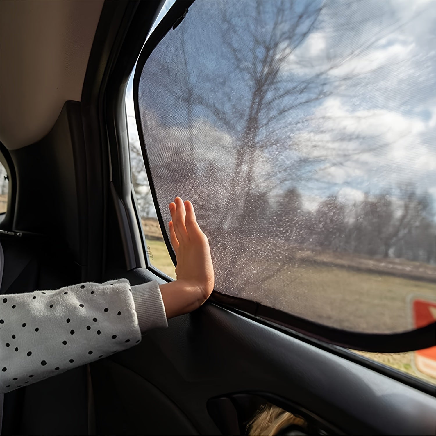 4-Donali UV himoyasi bilan avtomobil quyosh nurlari uchun tarmoq yon oynalarini quyoshdan himoya qiluvchi SUVlar uchun R