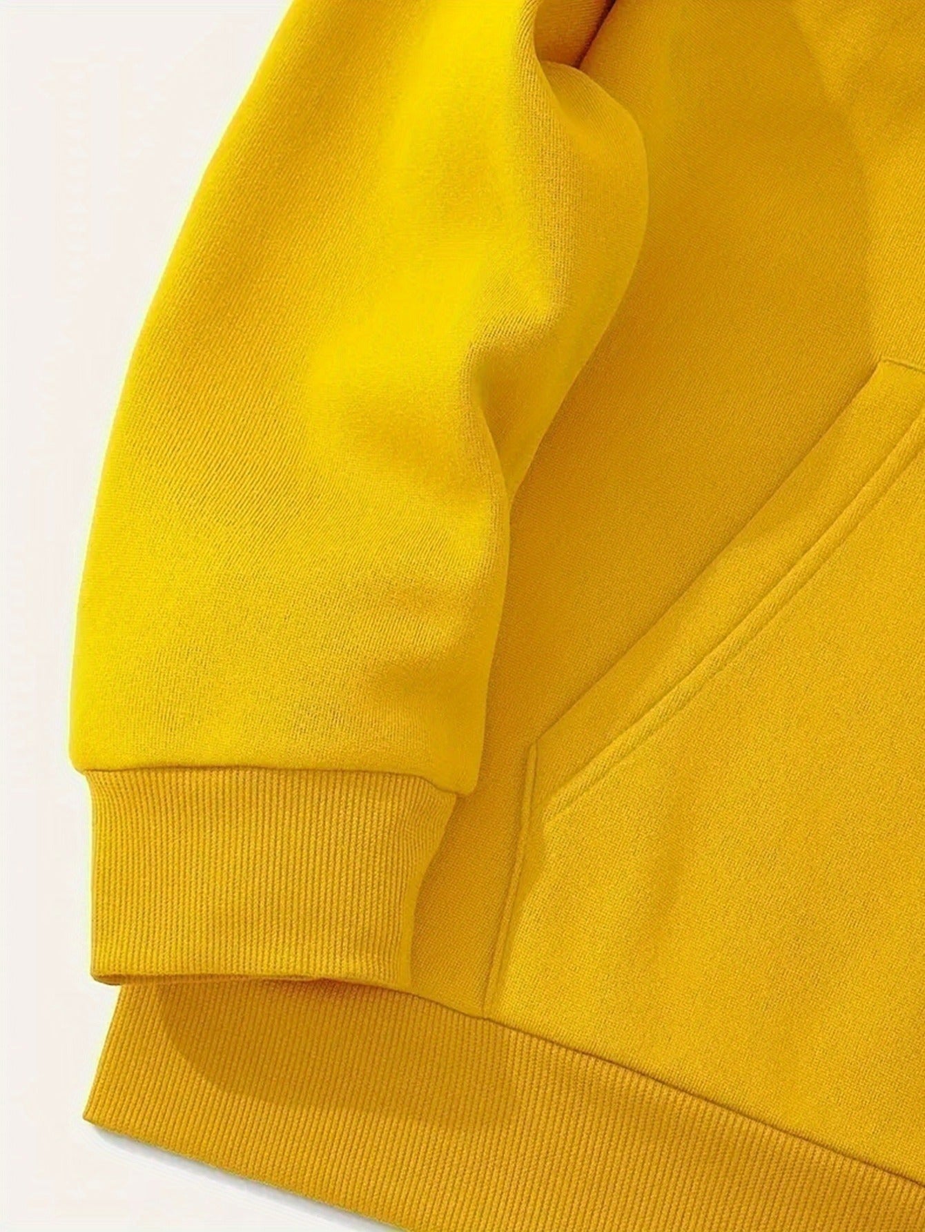 Erkaklar uchun oddiy tog' printli uzun qo'lqonli xuddi, cho'ntakli, kuz va qish uchun ideal.