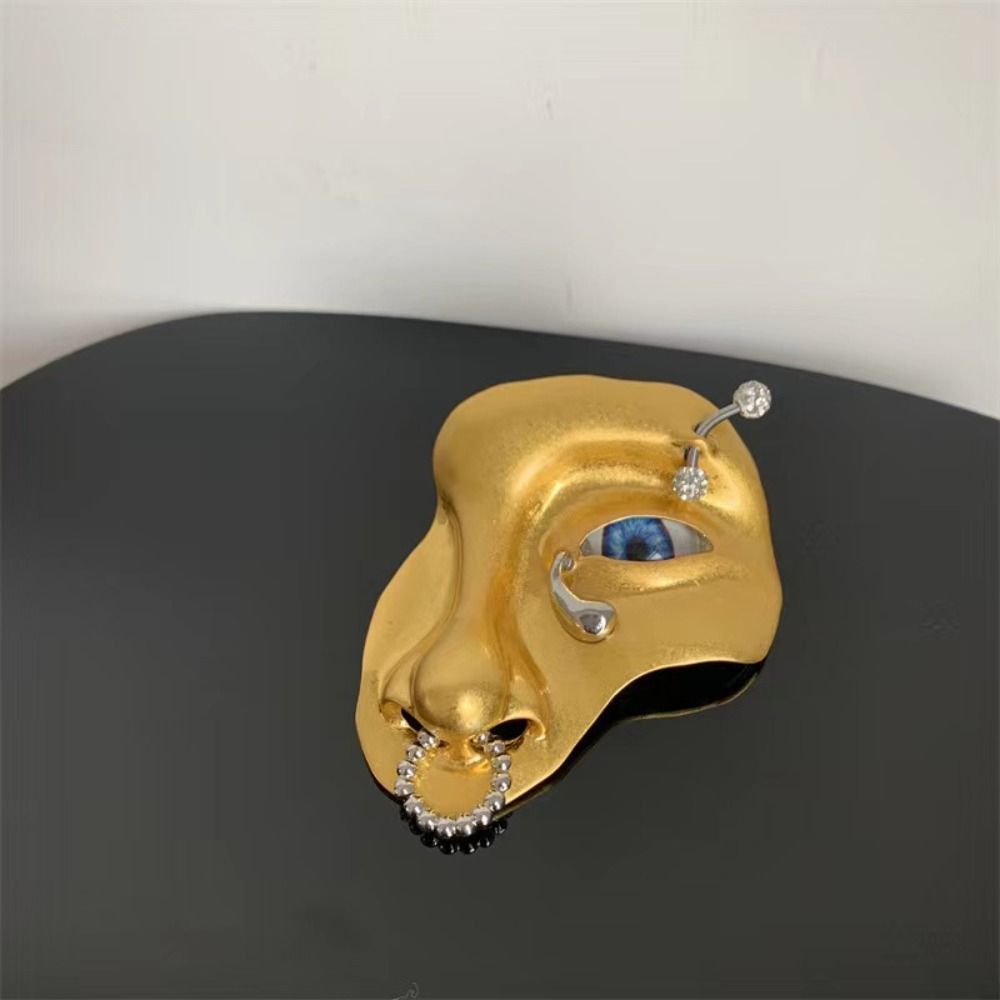 Half-Human Alloy Face Brooch for Women Unique Jewelry Accessory Exaggerated Style