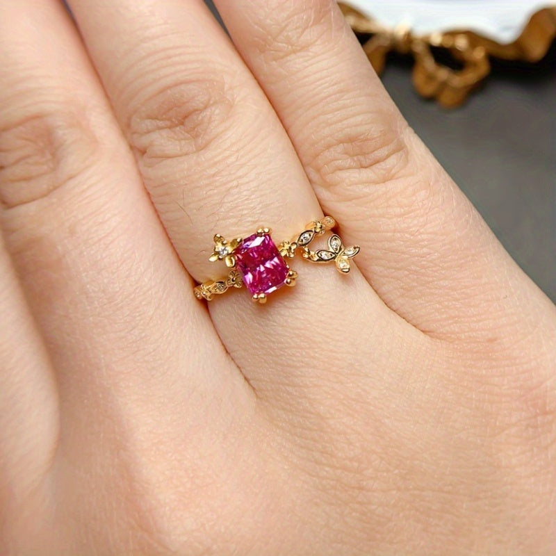 Удивительное кольцо из 1 карата розового моиссанита в серебре 925 пробы с квадратной огранкой и сложными цветочными украшениями - идеально для дней рождения, праздников и выпускных. | Роскошный аксессуар для вечеринок, с захватывающим дизайном, украшенным