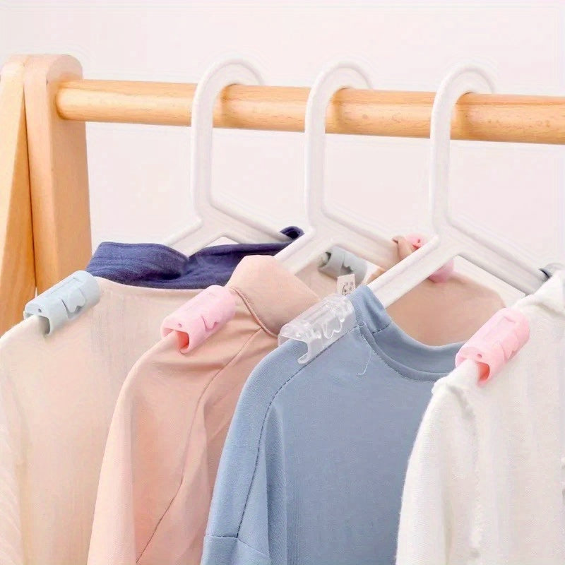 Set of 6 Bed Sheet Clips Adjustable Fasteners for Quilts and Blankets