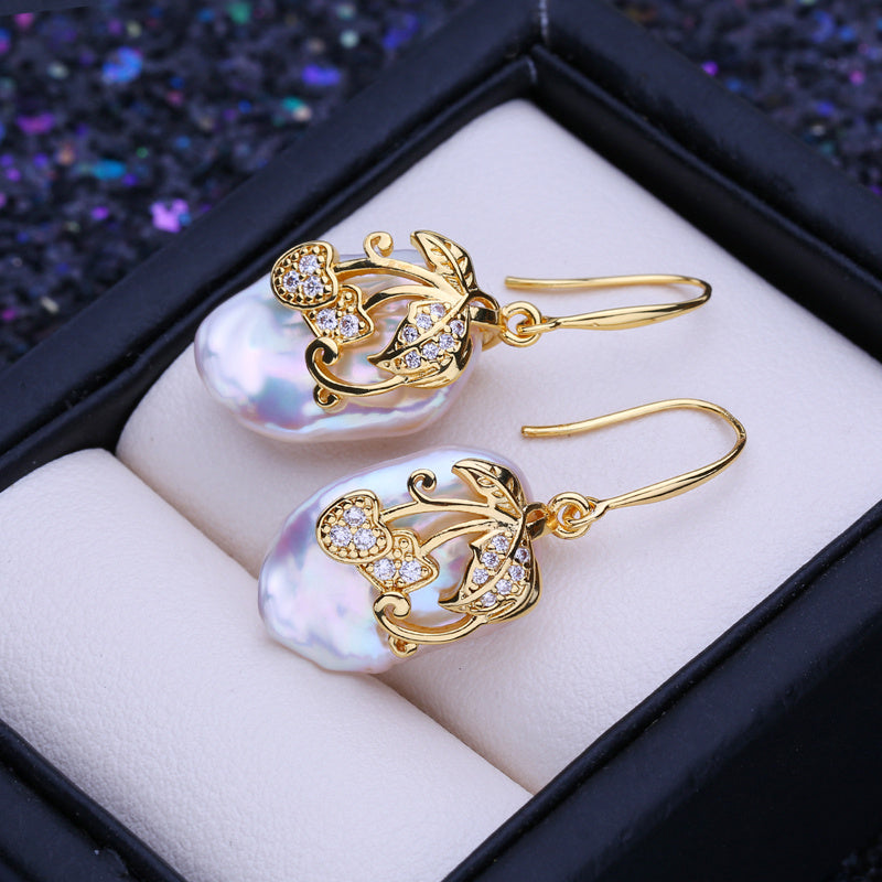 Elegantes pendientes de perlas de río barrocas para bodas y fiestas