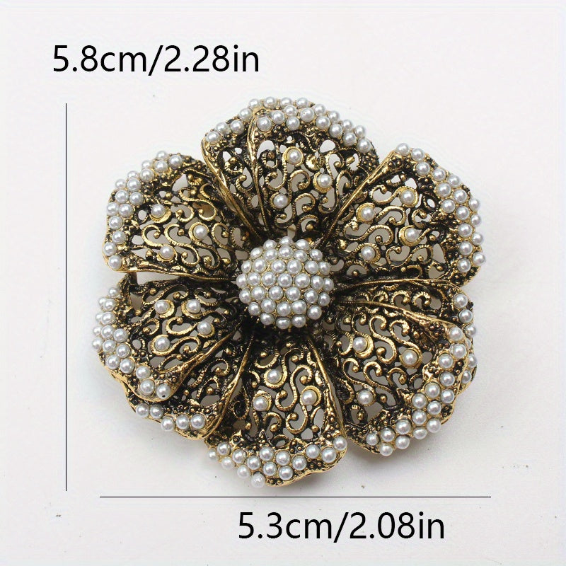 Retro Rhinestone Flower Brooch with Pearl Embellishments and Filigree Cut-Out Design