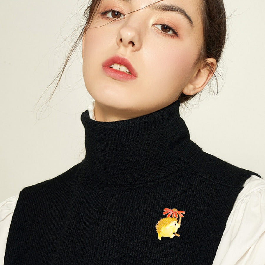 Dainty Hedgehog and Daisy Brooch Pin Cartoon Animal Alloy Jewelry for Clothing Accessories