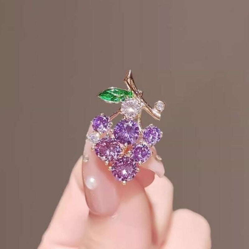 Mini Grape Resin Brooch Set for Jackets and Suits 2 Pieces Stylish Accessory