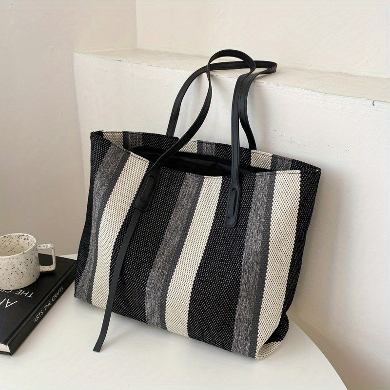 Canvas Tote Bag for Women Large Capacity Casual Shoulder Bag with Zipper Closure in White and Black
