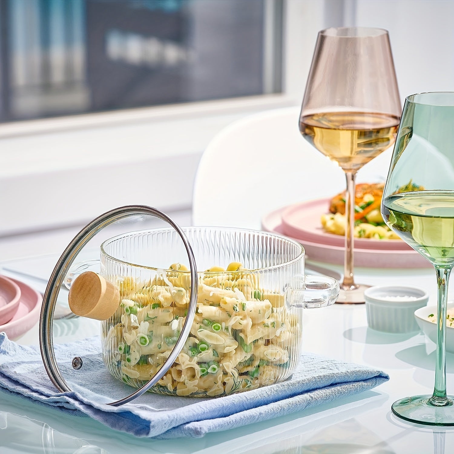 Glass Cooking Pot with Lid 1.6L Borosilicate Glass Stove Safe Kitchenware