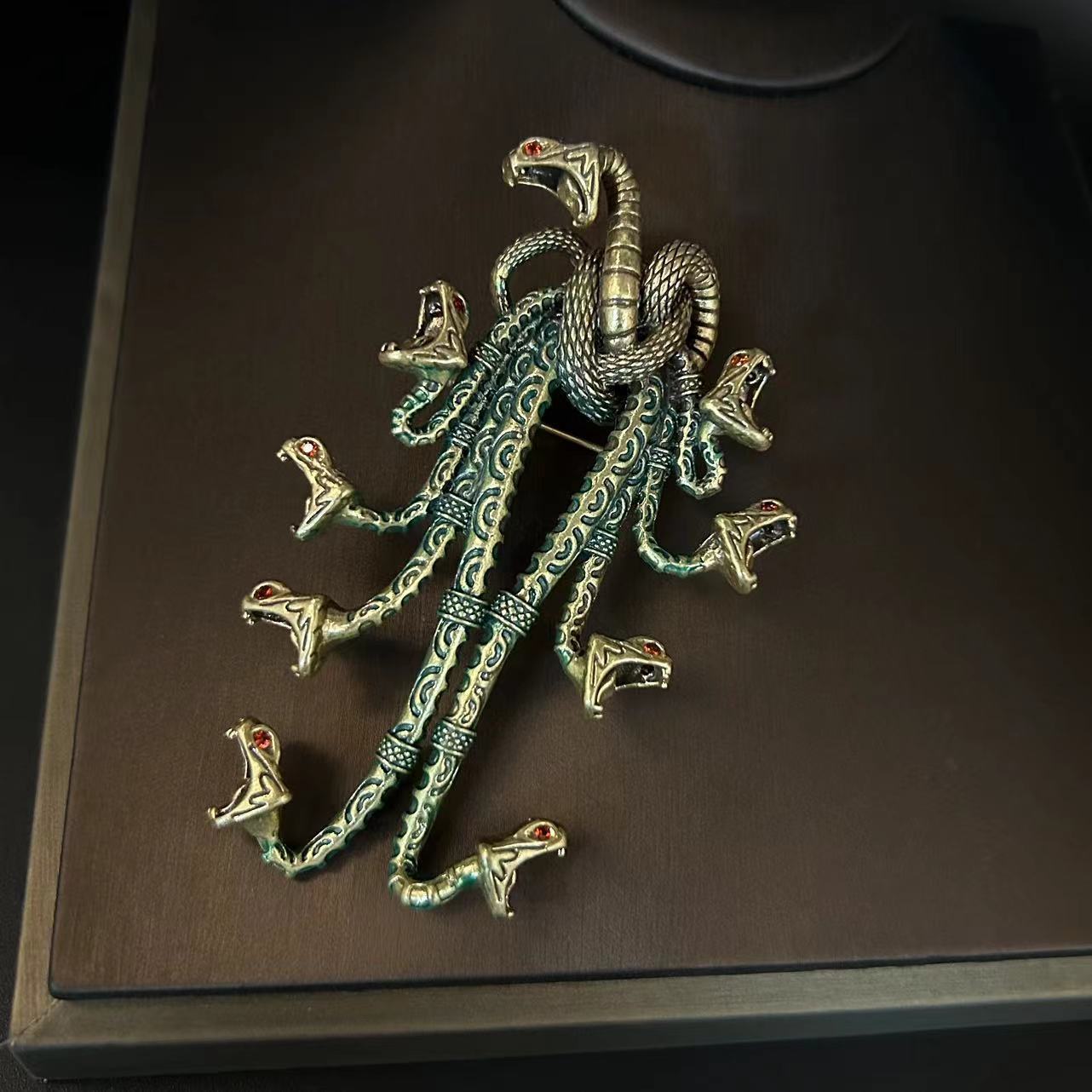 Vintage Style Alloy Animal Badge Brooch Pin for Clothing and Backpacks