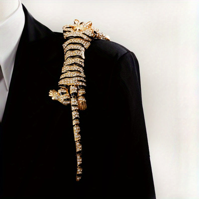 Vintage Tiger Design Brooch with Movable Joints and Exaggerated Diamonds