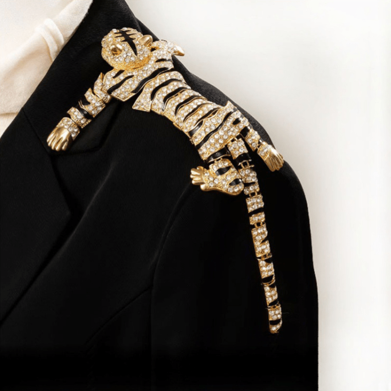 Vintage Tiger Design Brooch with Movable Joints and Exaggerated Diamonds