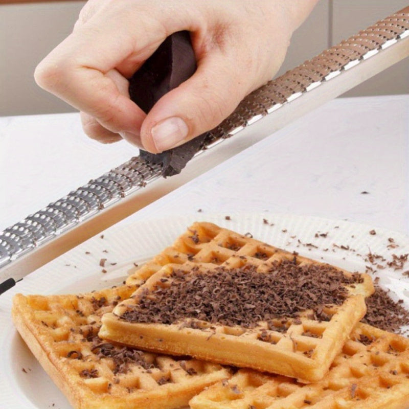 Rallador de cocina de acero inoxidable de doble cara con mango largo para cítricos, queso y chocolate