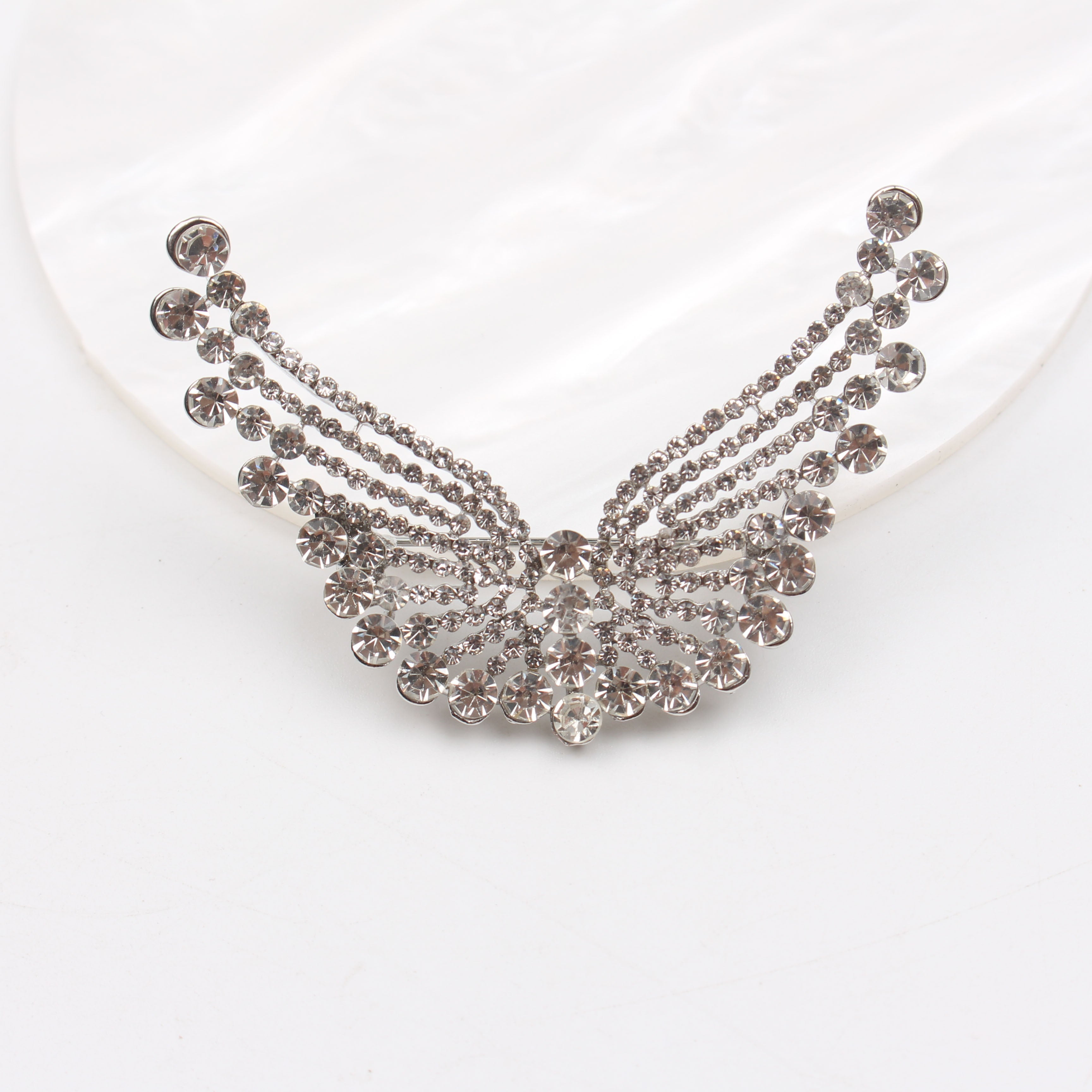 Enamel Lamb Brooch Vintage-Inspired Quirky Irregular Shape Jewelry Accessory