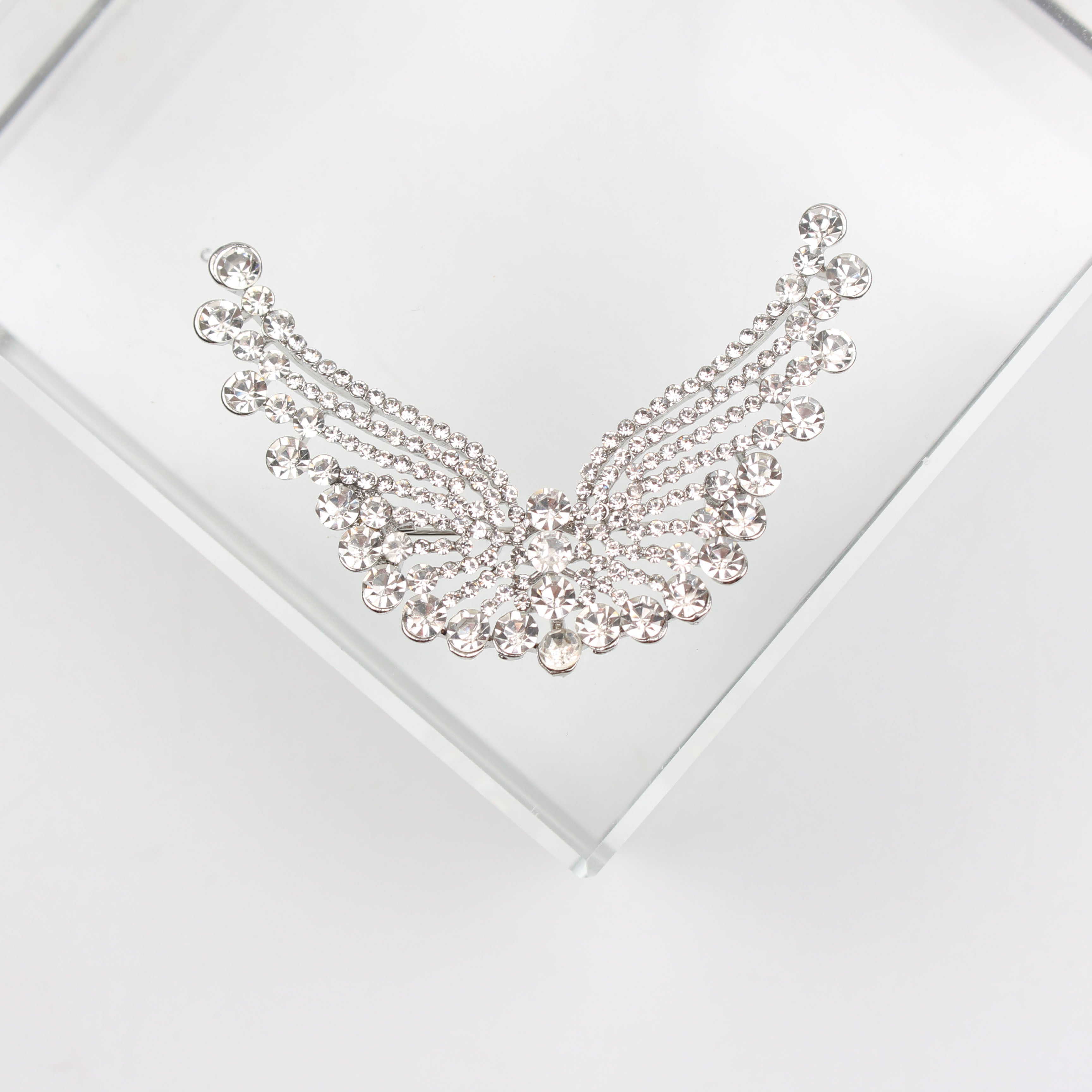 Enamel Lamb Brooch Vintage-Inspired Quirky Irregular Shape Jewelry Accessory