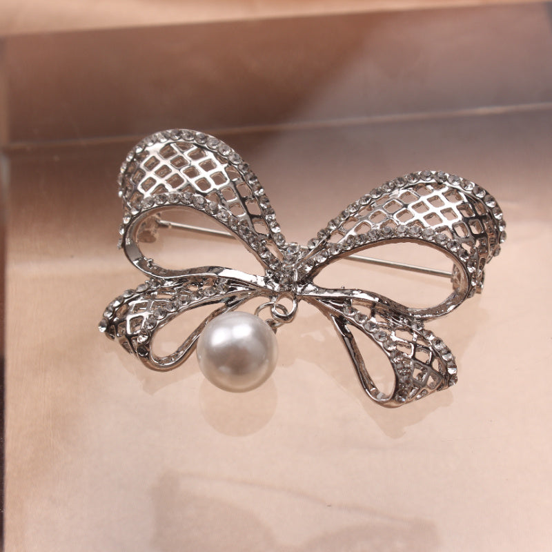 Broche de lazo de pedrería de forma irregular para ropa, bolsos y sombreros