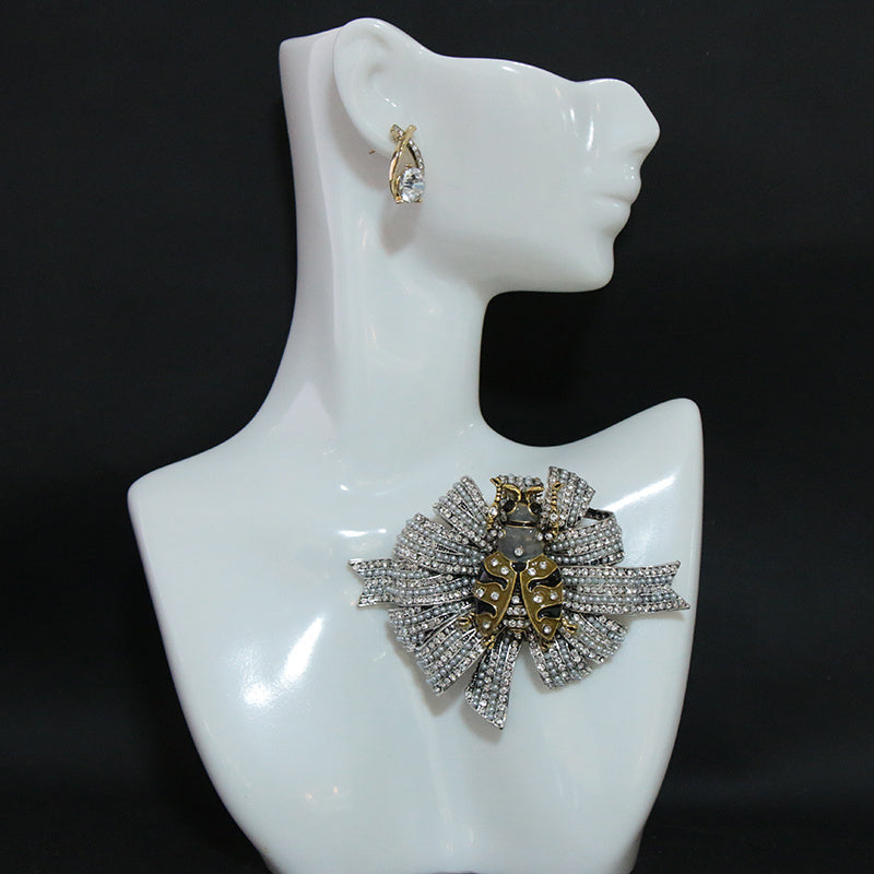 Antique-Inspired Ladybug Brooch with Imitation Pearls and Rhinestones for Women