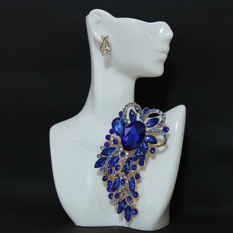 Luxury Rhinestone Brooch Large Alloy Glass Pin Elegant Fashion Accessory for Women