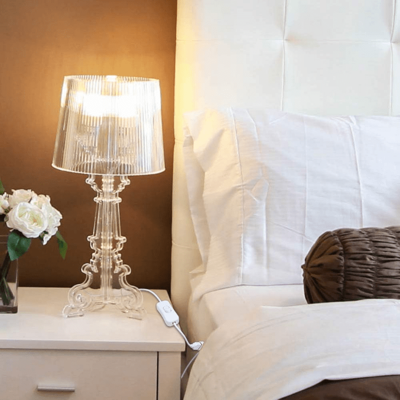 Bir nechta qurilmalar, masalan, haydash yozuvchisi, LED stol lampasi, USB ventilyatori va LED lenta uchun yoqish/o'chirish tugmasi bilan USB kabel.