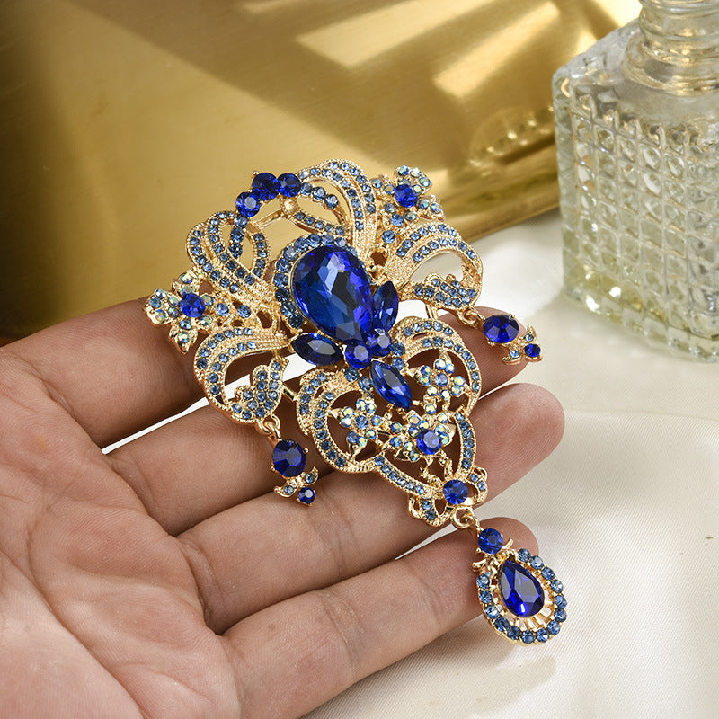 Antique-Inspired Crystal Flower Brooch Rhinestone Jewelry for Scarves and Clothing