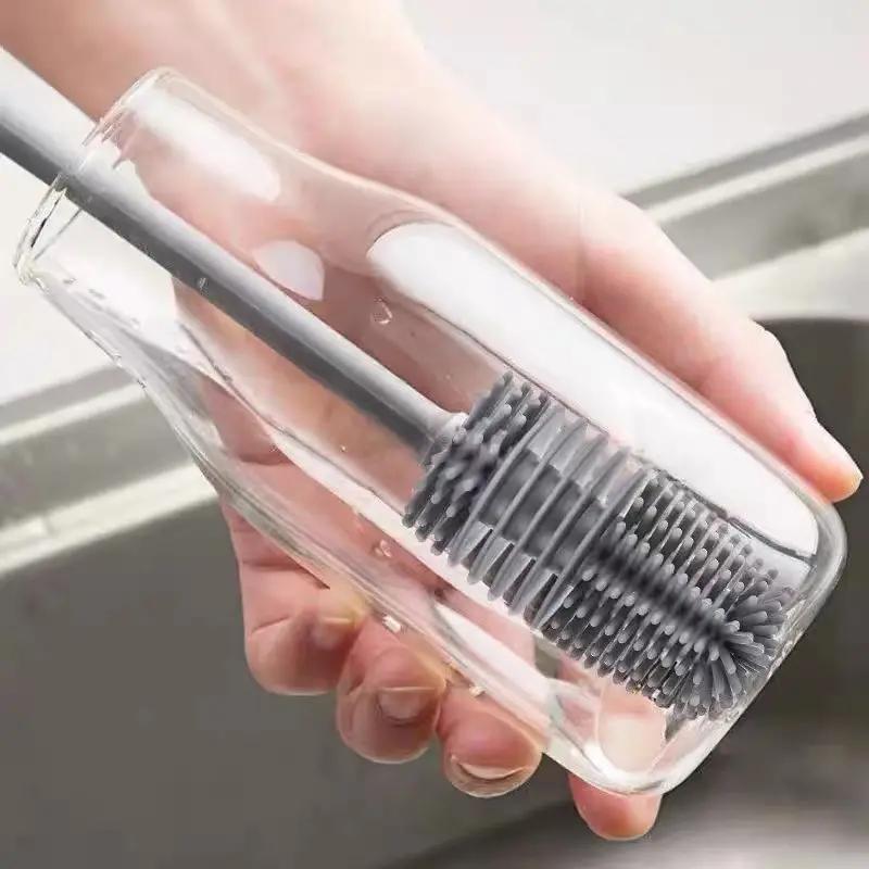Uzun tutqichli FlexiClean Silicone Bottle Brush ning bitta bo'lagi, elektriksiz chuqur tozalash uchun mukammal. Bu ko'p maqsadli cho'tka qahva kuboglari, suv shishalari va chaqaloq ovqatlantirish uchun ideal. Xavfsiz va egiluvchan