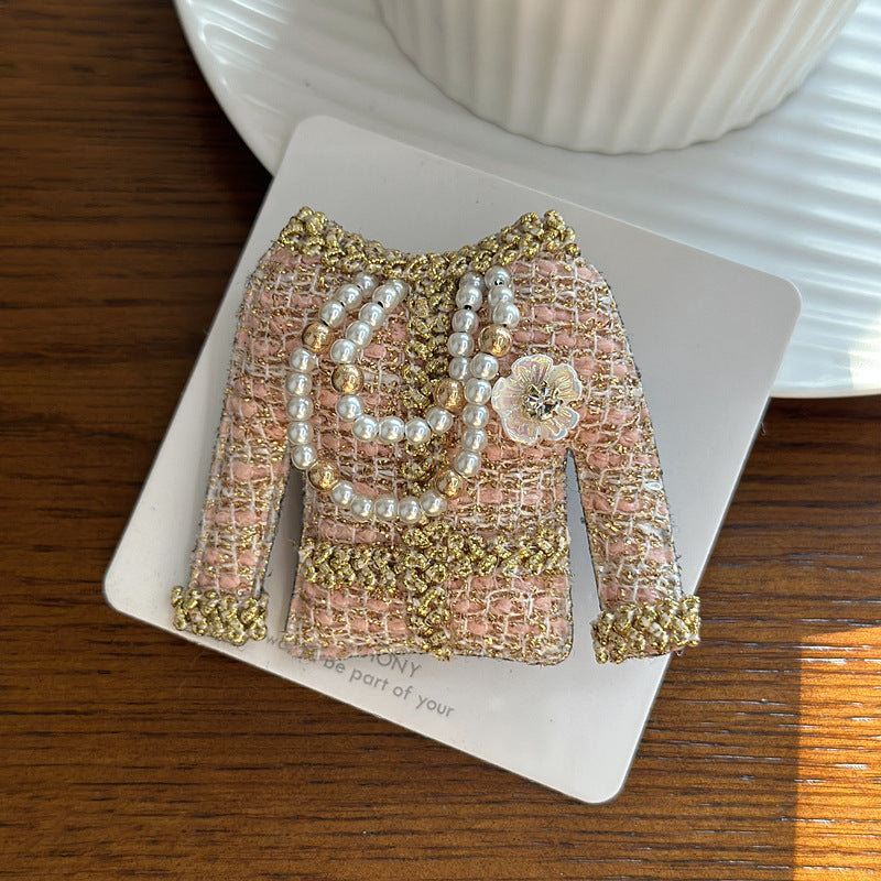 Unique Cloth Brooch Pin with Elegant Unconventional Design for Women's Fashion