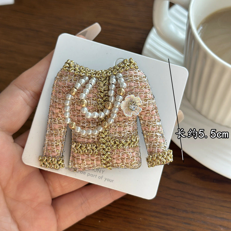 Unique Cloth Brooch Pin with Elegant Unconventional Design for Women's Fashion