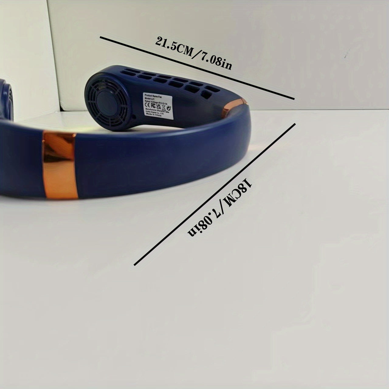 5 tezlik, LED chiroqlar, raqamli displey bilan portativ USB bo'yin ventilyatori