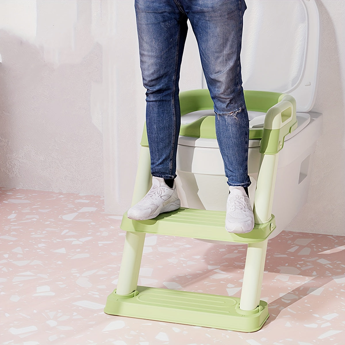 Kichkintoylar uchun xavfsiz va qulay bolalar uchun potty o‘rgatish tualet stulini qadamli stul bilan