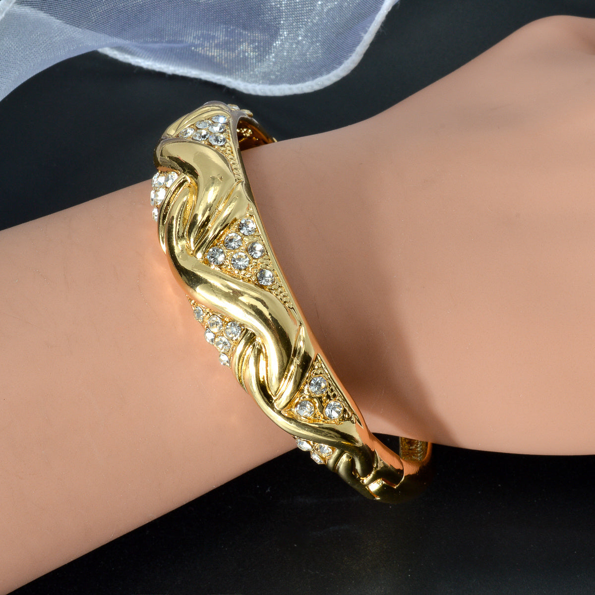 Retro Leaf Jewelry Set for Women Geometric Necklace Earrings Bracelet Ring