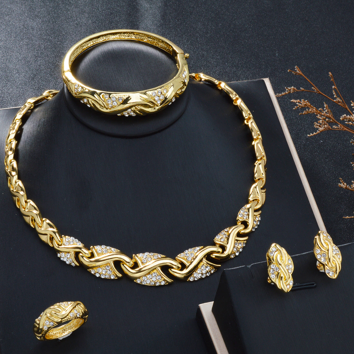 Retro Leaf Jewelry Set for Women Geometric Necklace Earrings Bracelet Ring