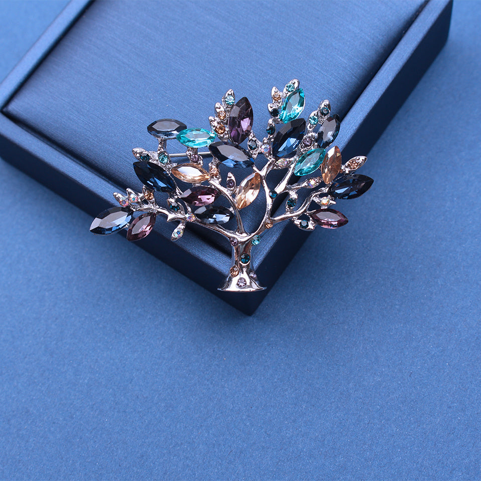 Women’s Tree of Life Brooch Rhinestones Elegant Jewelry for Lovers of Luxury Fashion